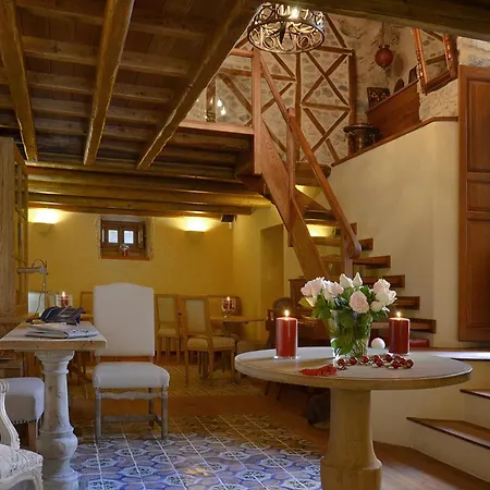 Hotell Archontiko Chioti Leonídion
