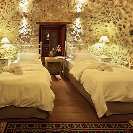 Hotel Archontiko Chioti Leonídion