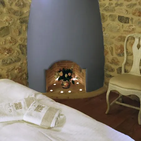 Archontiko Chioti מלון