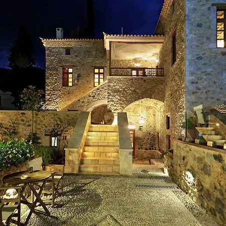 Archontiko Chioti 4* לאונידיון